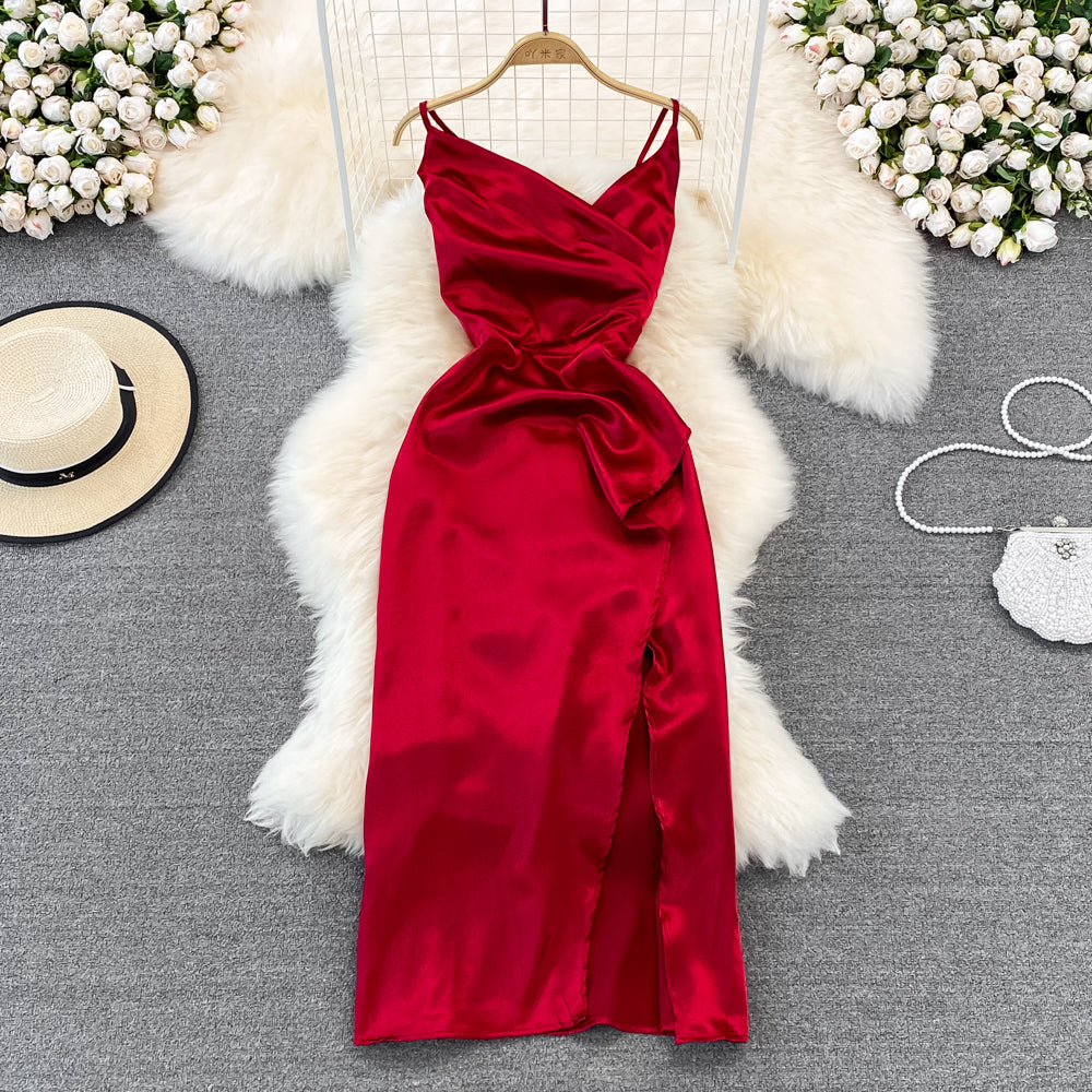 Robe en satin plissée fendue à col en V et coupe slim en acétate 11180