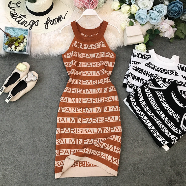 Hanging neck sleeveless knitted buttock dress  2826