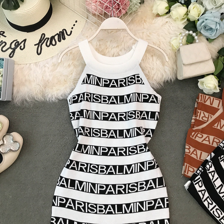 Hanging neck sleeveless knitted buttock dress  2826