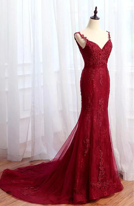 Bezauberndes Meerjungfrau-Spitzen-Burgunder-Abschlussballkleid, langes Tüll-Abendkleid gh431
