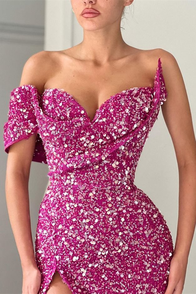 Lila One-Shoulder-Schatz-Meerjungfrau-Abschlussballkleid mit Split gh709