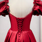Robe de soirée longue en satin bordeaux 8711