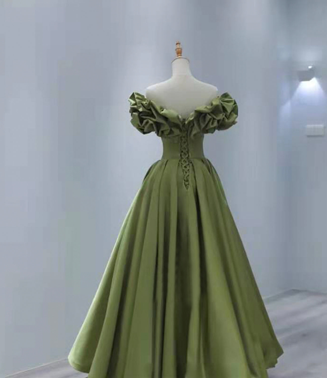 Grünes Satin langes A-Linie Ballkleid Abendkleid 8816