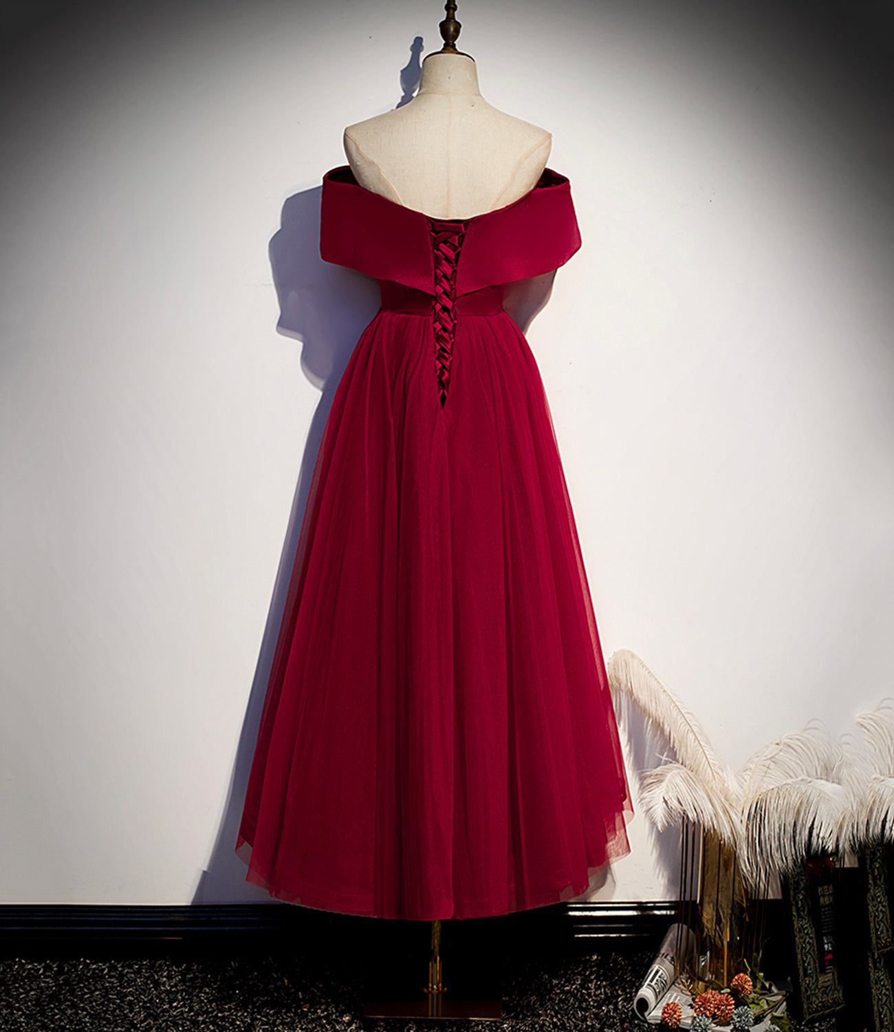 Robe de soirée courte en tulle bordeaux 8838