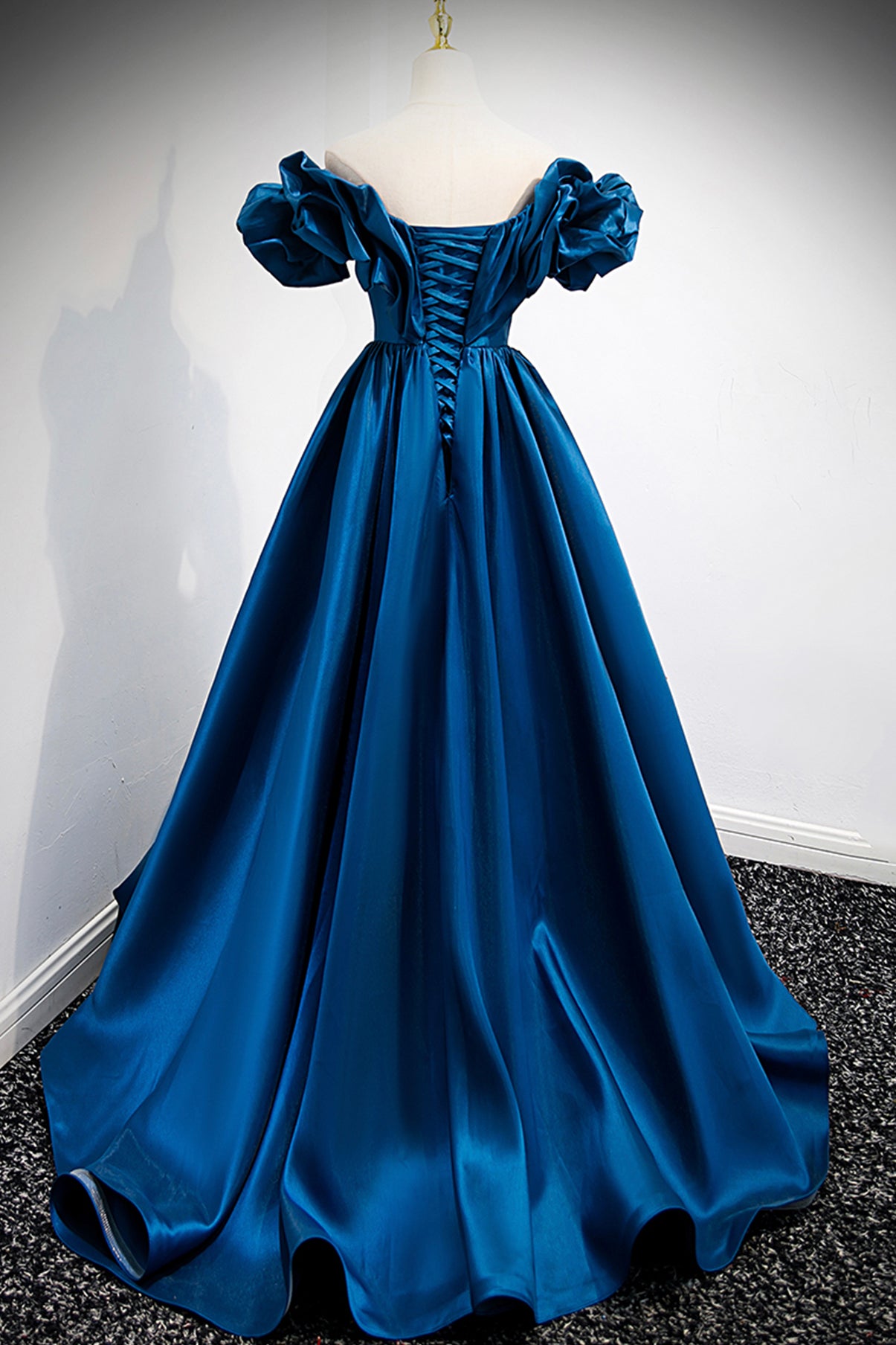 Robe de soirée longue en satin bleu avec ligne A 8877