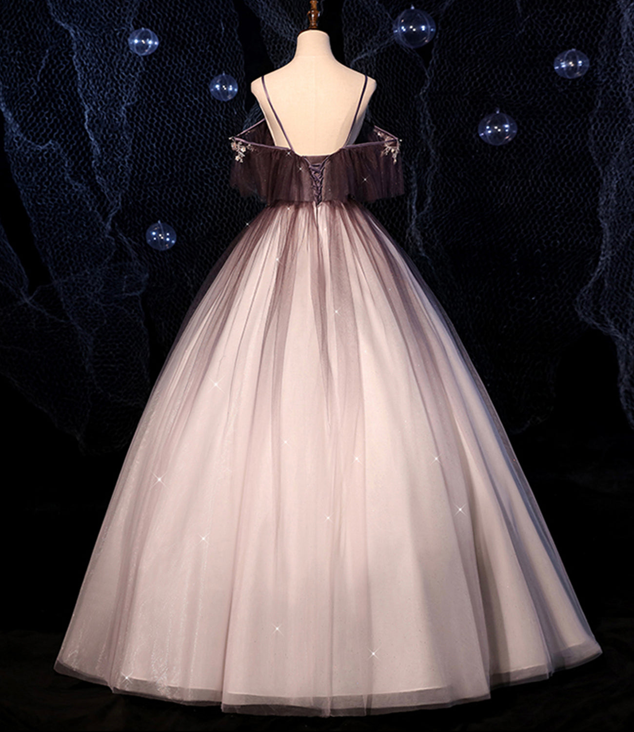 Braunes, zartes, florales Applikationen-Abendkleid in A-Linie und langem Tüll 8721
