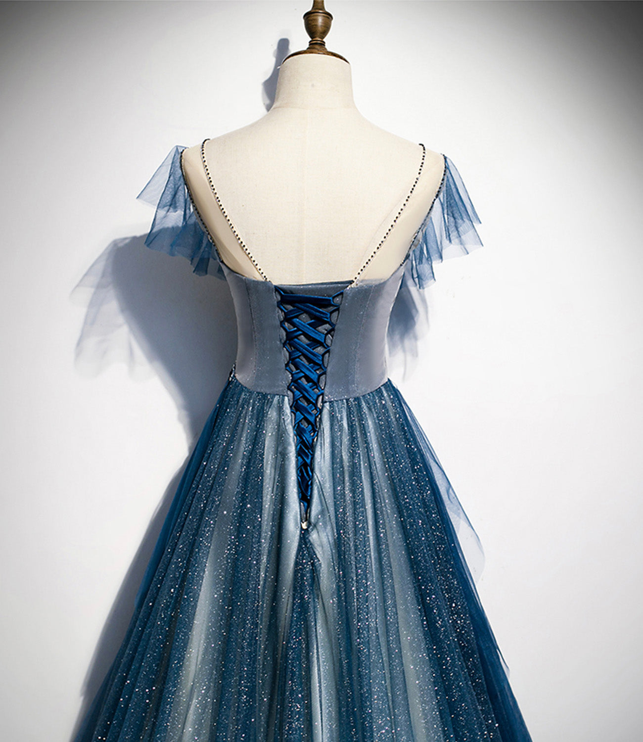 Langes Ballkleid aus blauem Tüll mit Pailletten blaues Abendkleid 10228