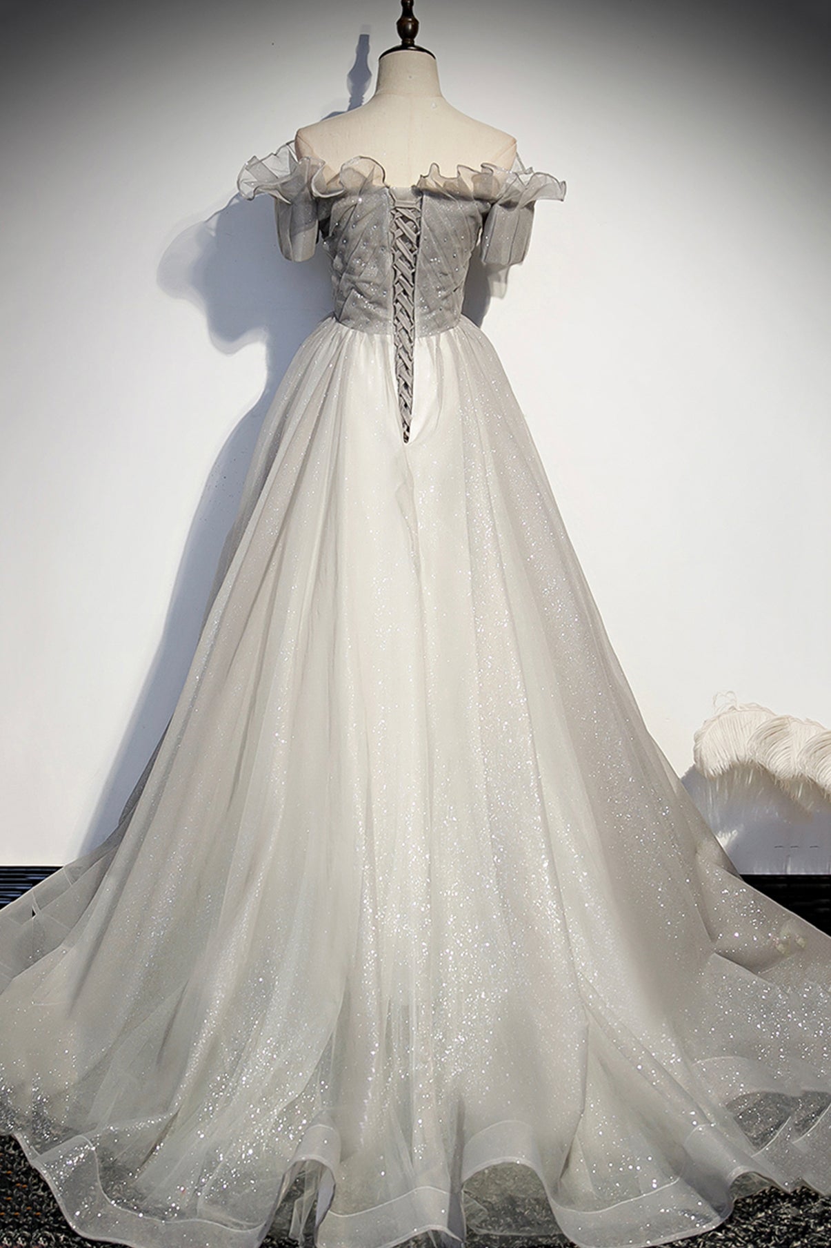 Langes Ballkleid aus silbernem Tüll, formelles Kleid 8598