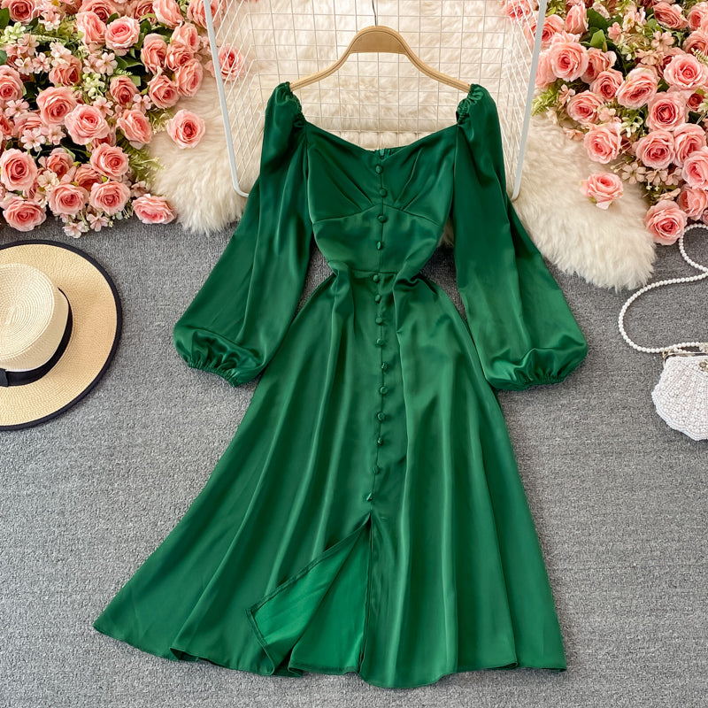 Süßes langärmliges A-Linien-Modekleid 432