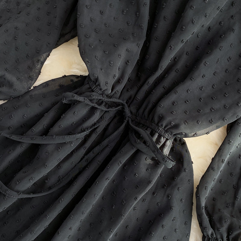 Schwarzes langärmliges Kleid aus Tüll Modekleid 441