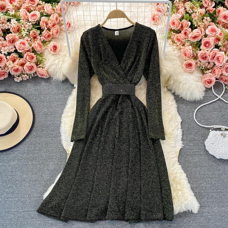 Elegantes Langarmkleid mit V-Ausschnitt, modisches Kleid 448