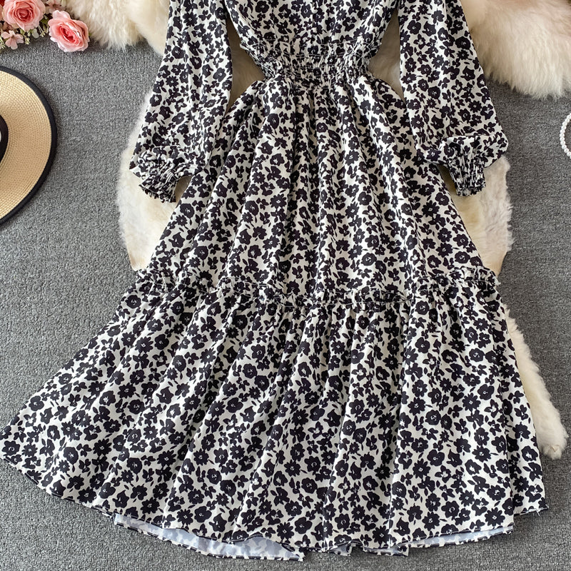 Süßes Blumenkleid mit langen Ärmeln Modekleid 443