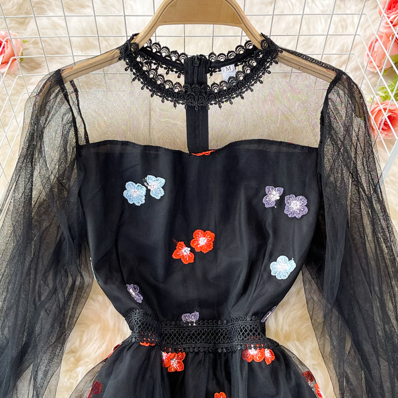 Schwarzes Spitzen-Tüll-Langarmkleid Modekleid 425