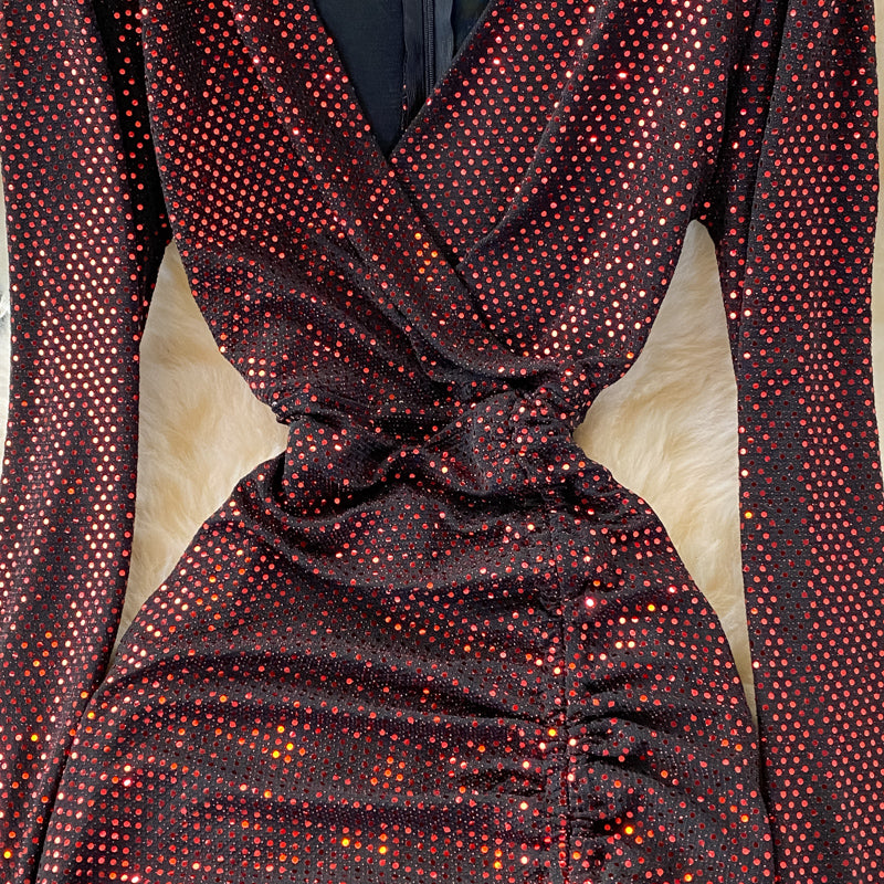 Süßes V-Ausschnitt Pailletten Langarm Kleid Modekleid 430