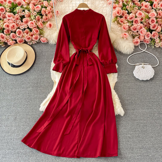 Elegantes langärmliges A-Linien-Modekleid 433