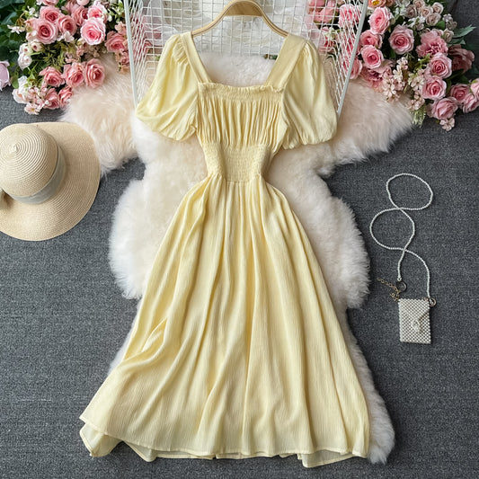 Robe courte mignonne à la mode 624