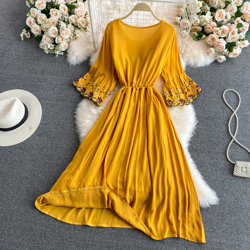 Sweet long-sleeved embroidered dress  607