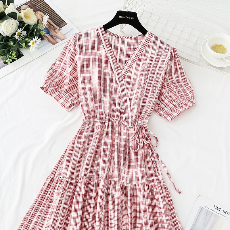 Süßes kariertes Kleid mit V-Ausschnitt, modisches Kleid 478