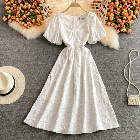 Robe blanche à manches bouffantes et douce robe blanche trapèze 583