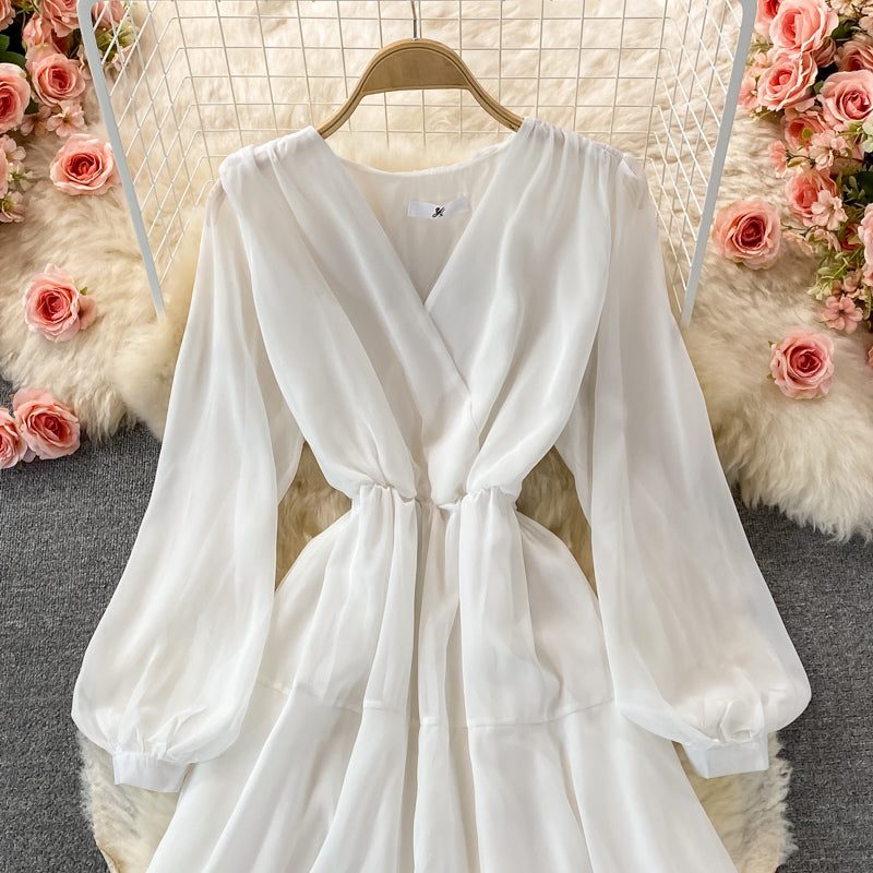 White v neck long sleeve dress fashion dress  491