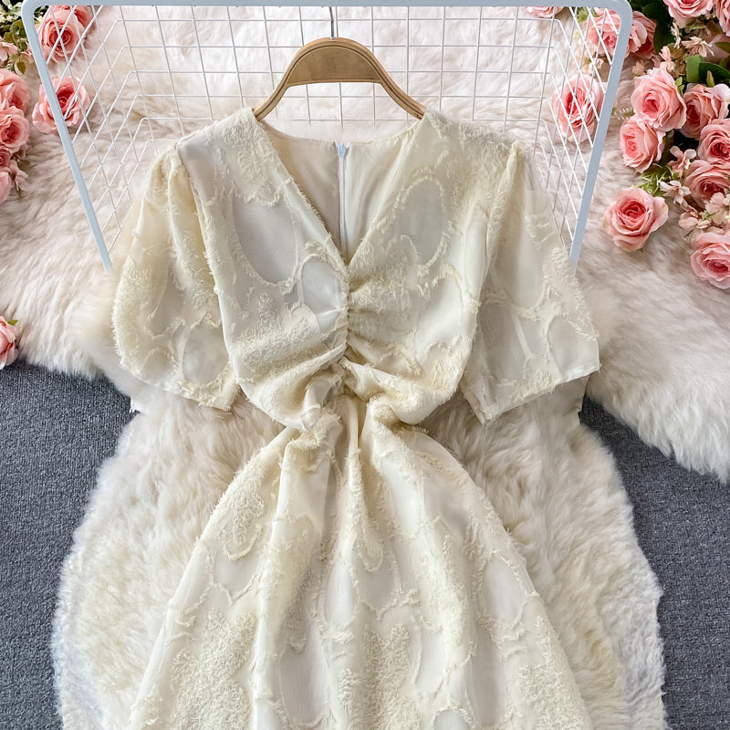 Champagner V-Ausschnitt kurzes Kleid Modekleid 411