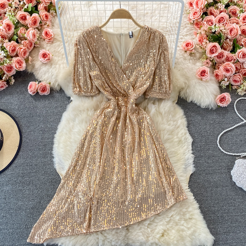 Robe à paillettes irrégulières mignonne et tendance 516