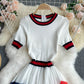 Robe mignonne à col rond et coupe trapèze 514