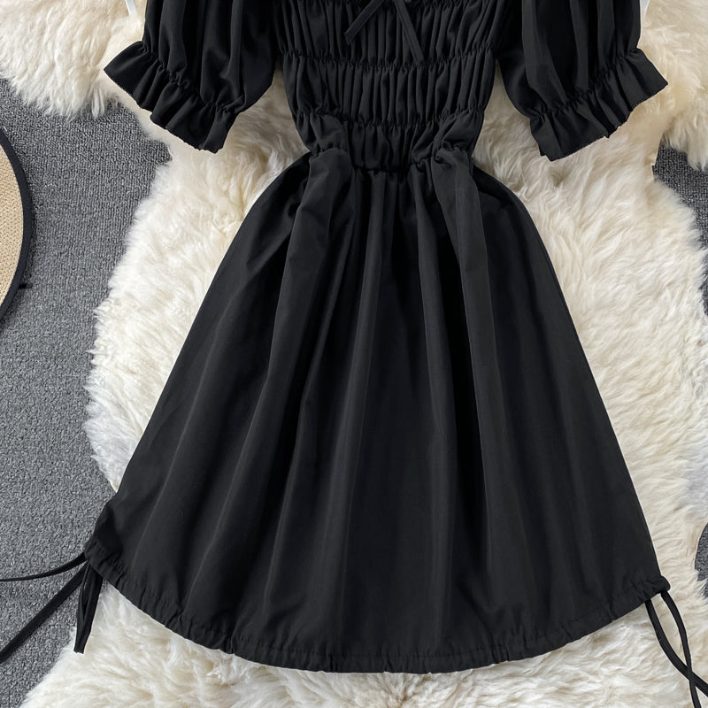 Jolie robe trapèze à manches bouffantes 610