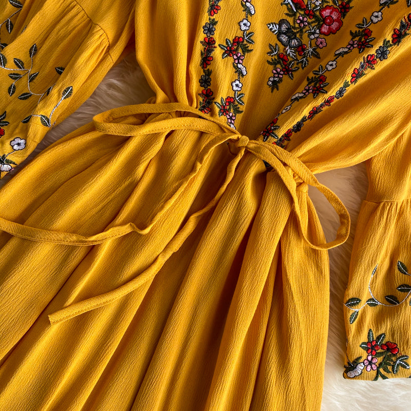 Sweet long-sleeved embroidered dress  607