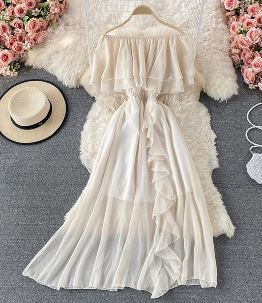 Robe mignonne à épaules dénudées et coupe trapèze 618