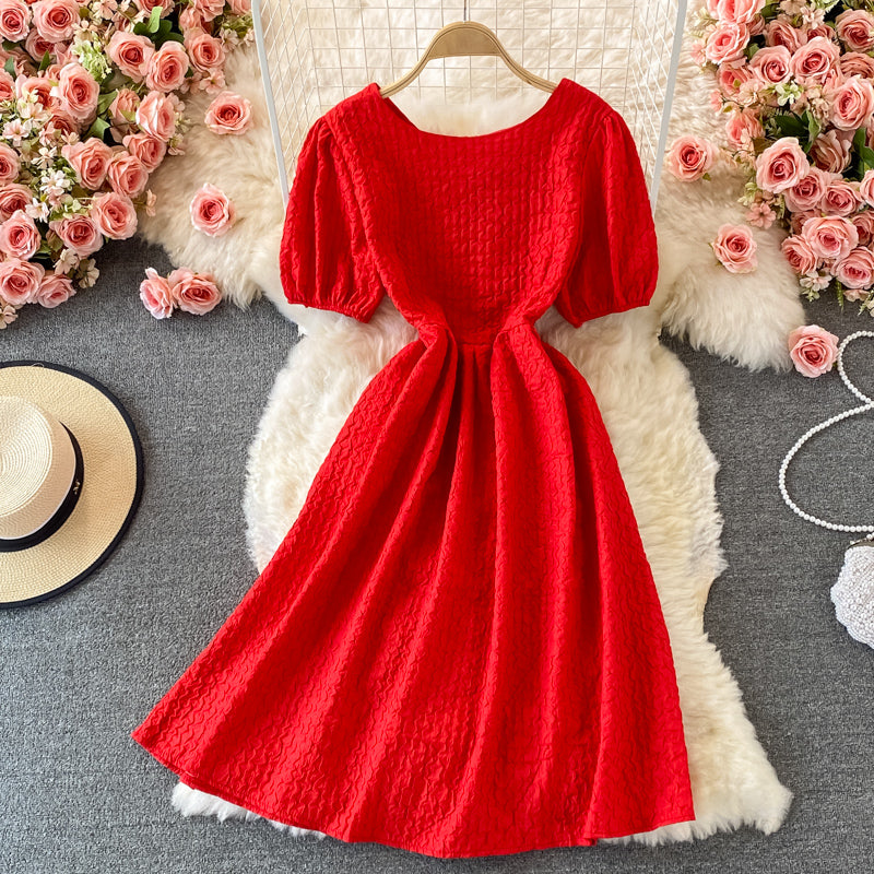 Robe courte trapèze à col rond et jolie robe tendance 498