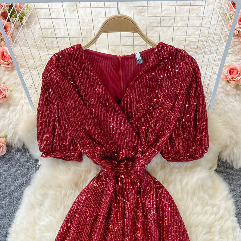 Robe à paillettes irrégulières mignonne et tendance 516