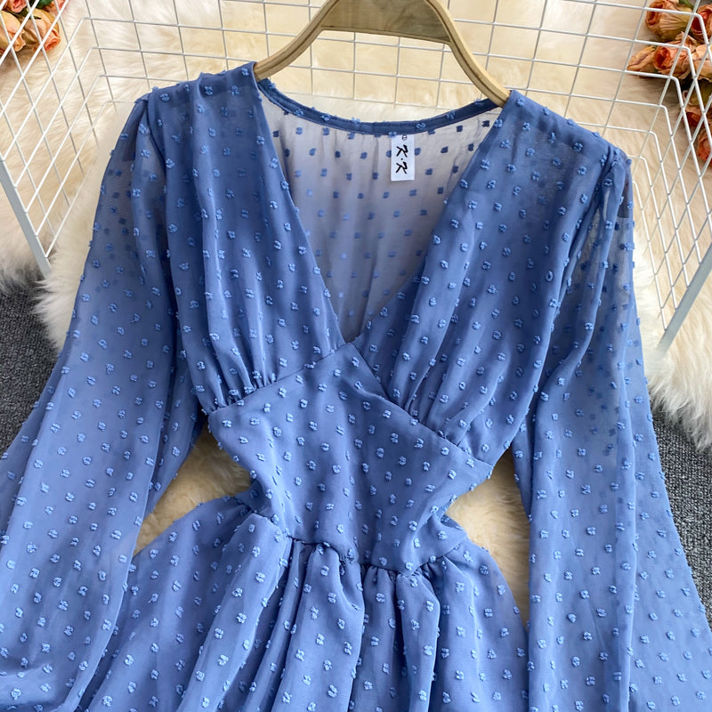 Süßes kurzes Kleid aus Tüll mit V-Ausschnitt, modisches Kleid 474