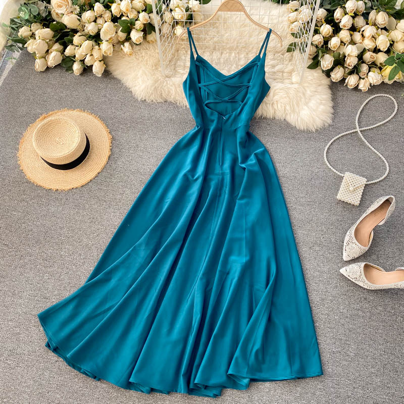 Robe trapèze à col en V mignonne et tendance 485
