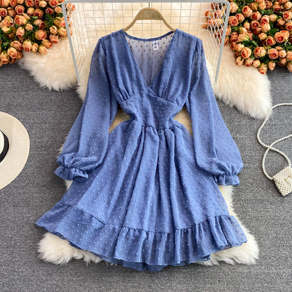 Süßes kurzes Kleid aus Tüll mit V-Ausschnitt, modisches Kleid 474