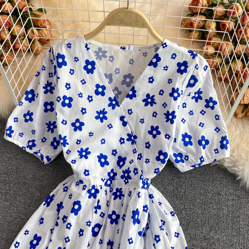 Cute V-neck flower dress fashion dress  573