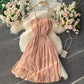 Robe mignonne à épaules dénudées et coupe trapèze 587