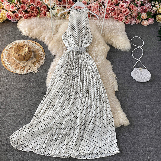 Süßes gepunktetes Neckholder-Kleid 458