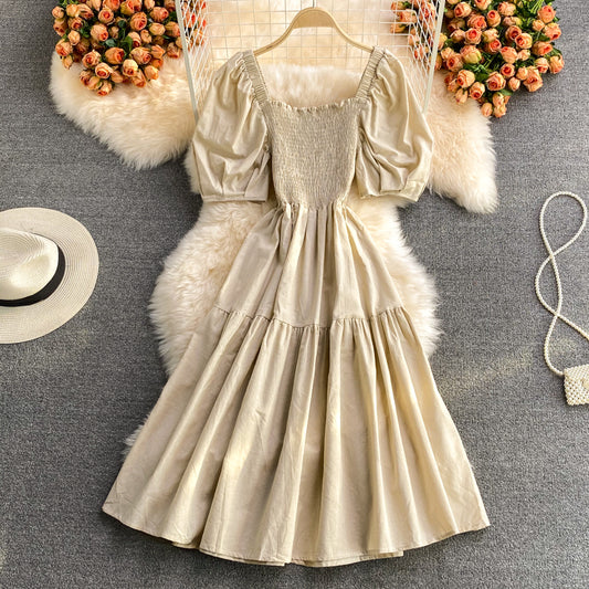 Robe courte mignonne à la mode 586