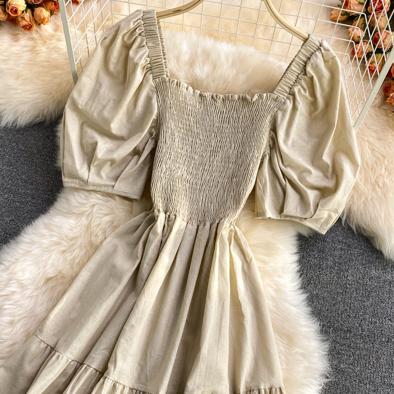 Robe courte mignonne à la mode 586