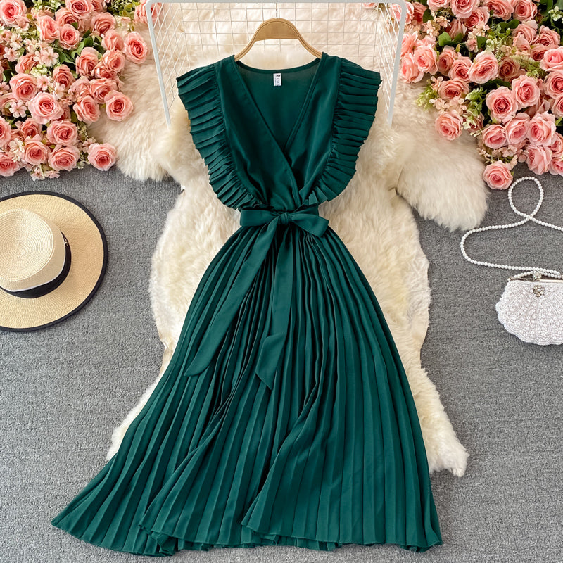 Süßes V-Ausschnitt, kurzes A-Linien-Modekleid 393