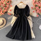 Schwarzes kurzes Kleid in A-Linie einfaches schwarzes Kleid 395