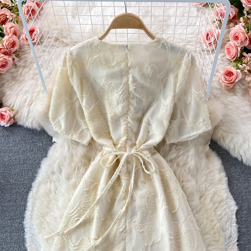 Champagner V-Ausschnitt kurzes Kleid Modekleid 411