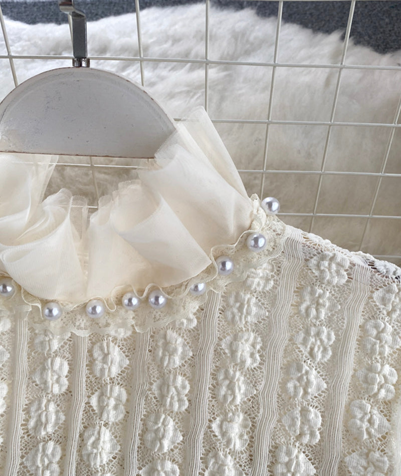 Cute turtleneck lace top  373