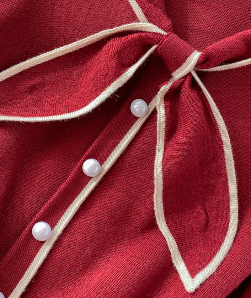 Süßes Strickkleid mit langen Ärmeln und Hasenohren 211