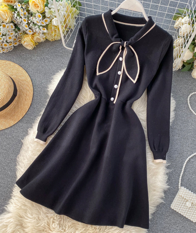 Süßes Strickkleid mit langen Ärmeln und Hasenohren 211