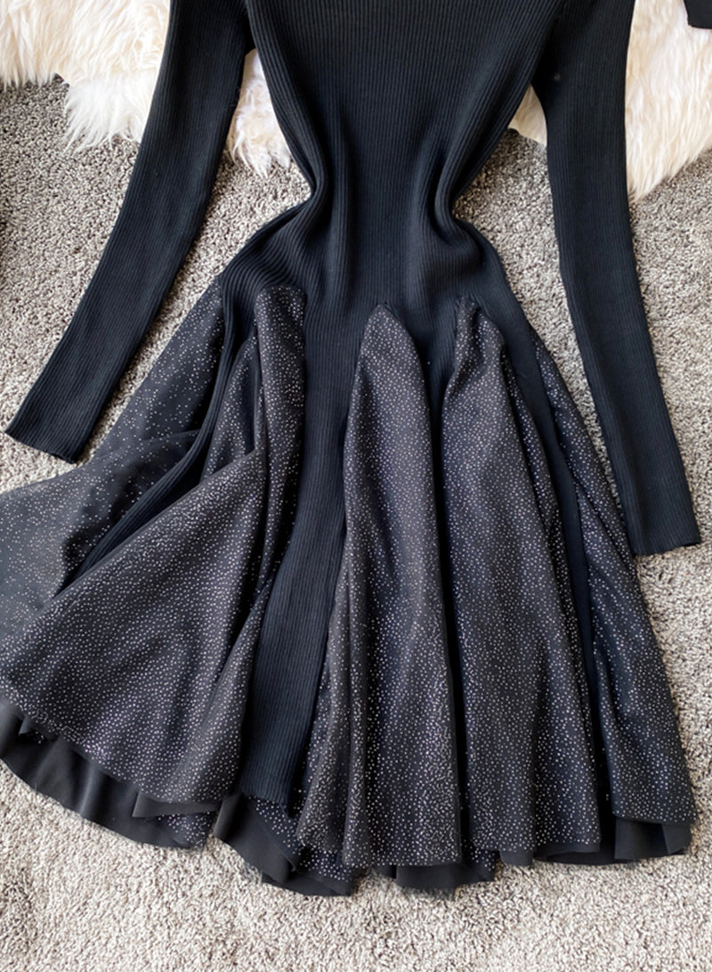 Pulloverkleid mit Stehkragen und langen Ärmeln 213