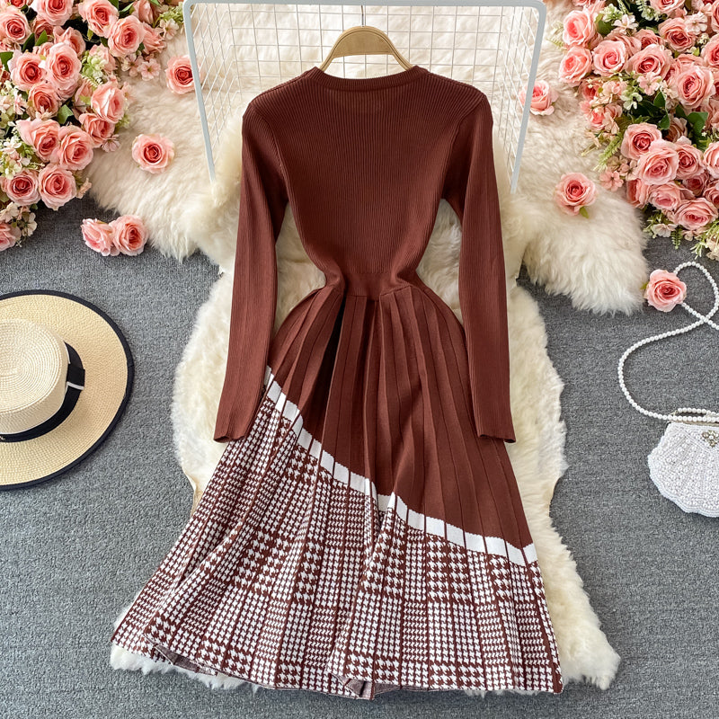 Cute long-sleeved knitted long-sleeved dress  168