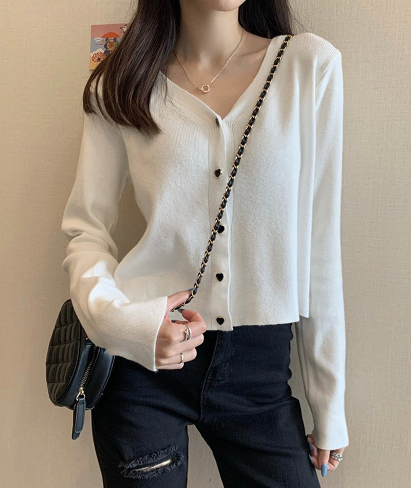 Dünner Strickpullover mit V-Ausschnitt 149