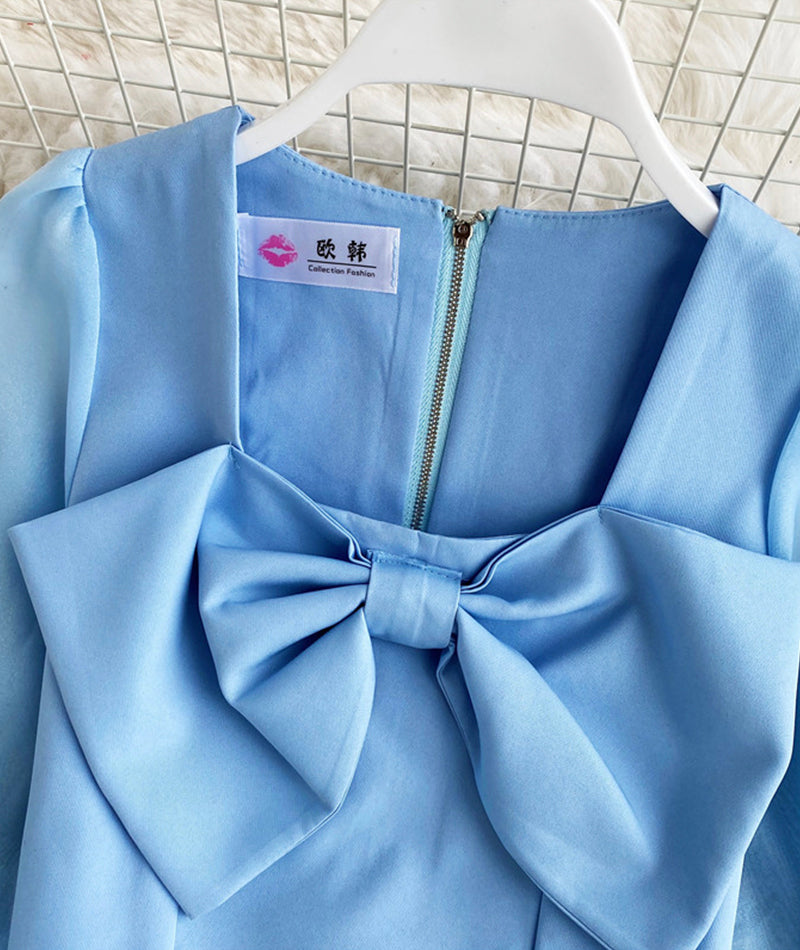 Cute bow top  320